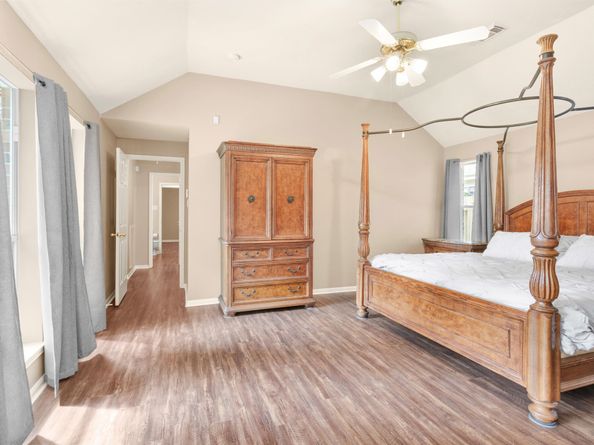 22 Robin Trail, Conroe TX 77304