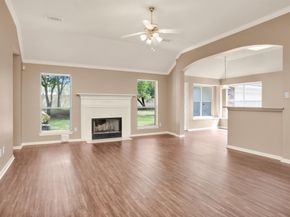 22 Robin Trail, Conroe TX 77304