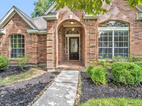 22 Robin Trail, Conroe TX 77304