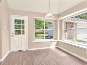 22 Robin Trail, Conroe TX 77304