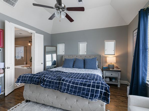 5633 Cohn Meadow Lane, Houston TX 77007