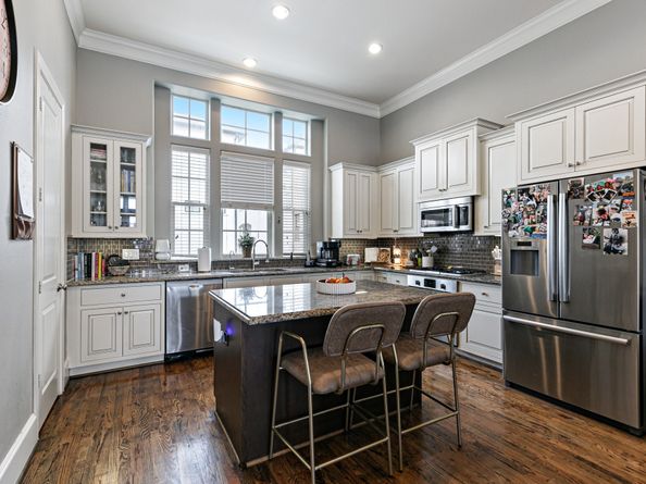 5633 Cohn Meadow Lane, Houston TX 77007