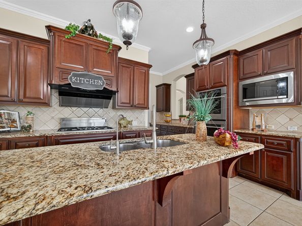 1722 Ravenel Lane, Sugar Land TX 77479