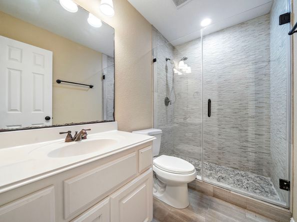1722 Ravenel Lane, Sugar Land TX 77479