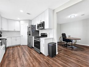 6431 Lawndale Street, Houston TX 77023