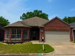 7203 W Hearthstone Green Drive, Houston TX 77095