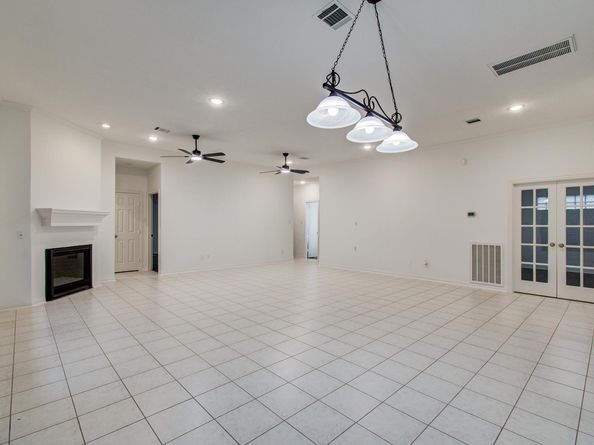 7203 W Hearthstone Green Drive, Houston TX 77095