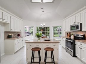 7203 W Hearthstone Green Drive, Houston TX 77095