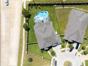 99 Zenith Lane, Sugar Land TX 77498