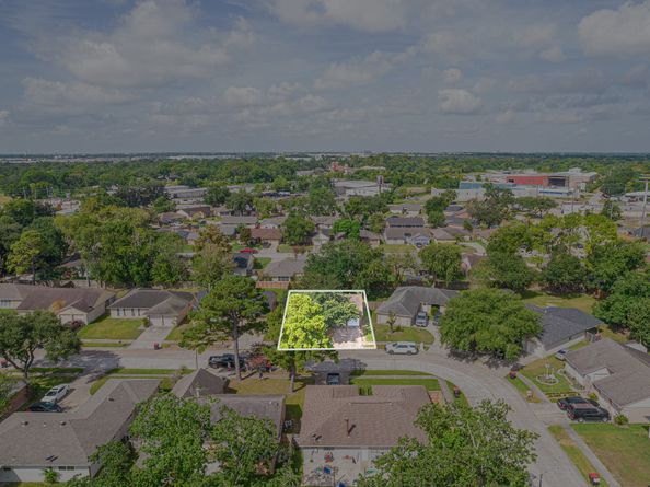 11815 Spruce Mountain Drive, Houston TX 77067