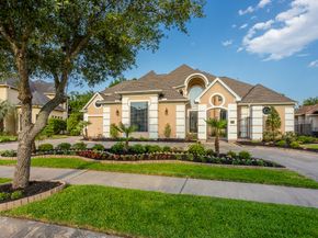 14 Lake Mist Court, Sugar Land TX 77479