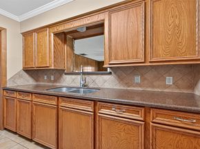 1822 Tattenhall Drive, Houston TX 77008