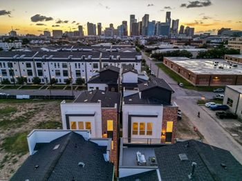 3008 Lamar Street