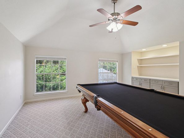 806 Lakespur Drive, Sugar Land TX 77479