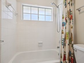 806 Lakespur Drive, Sugar Land TX 77479