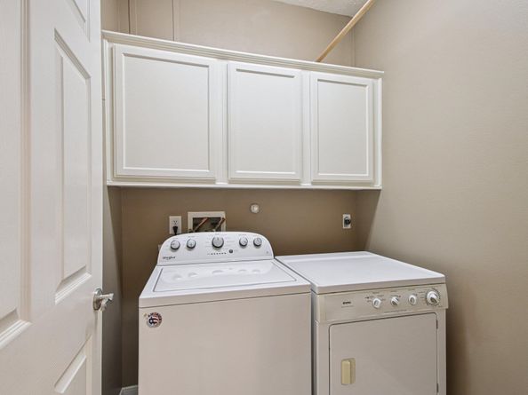 806 Lakespur Drive, Sugar Land TX 77479