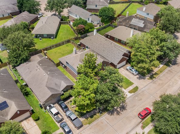 9223 Carlin Bend Lane, Houston TX 77095