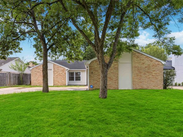 1002 Oxborough Drive, Katy TX 77450