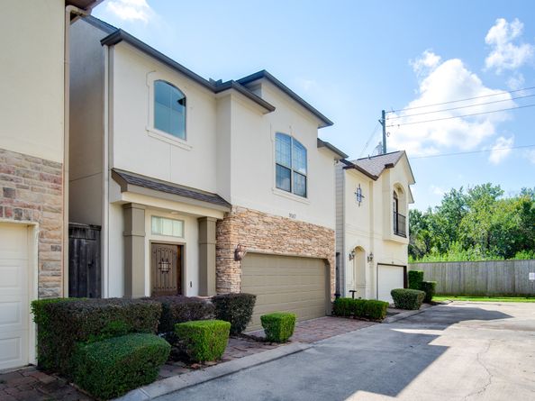 9147 Lago Crest Drive, Houston TX 77054
