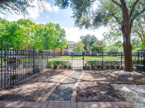 9147 Lago Crest Drive, Houston TX 77054