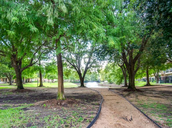 9147 Lago Crest Drive, Houston TX 77054