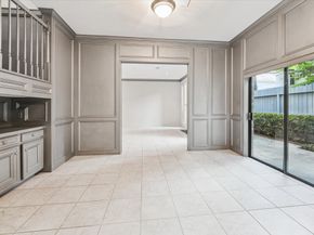 1815 Potomac Drive C, Houston TX 77057