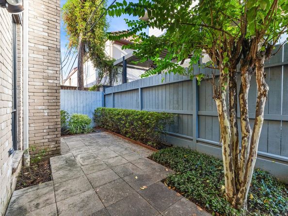 1815 Potomac Drive C, Houston TX 77057