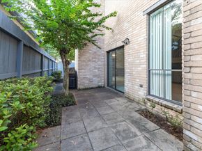 1815 Potomac Drive C, Houston TX 77057
