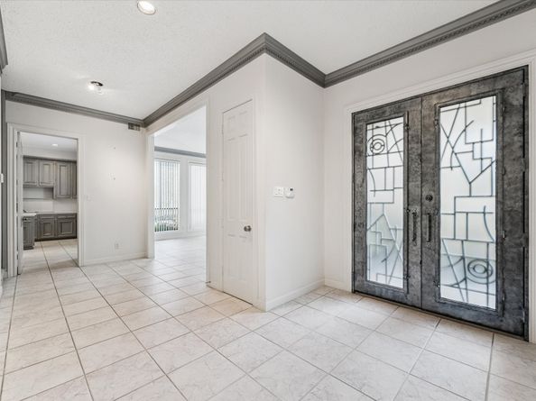 1815 Potomac Drive C, Houston TX 77057