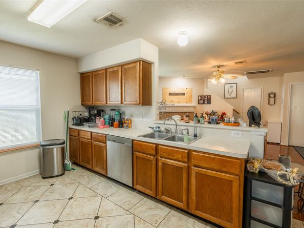 13226 Ridgewood Knoll Lane, Houston TX 77047