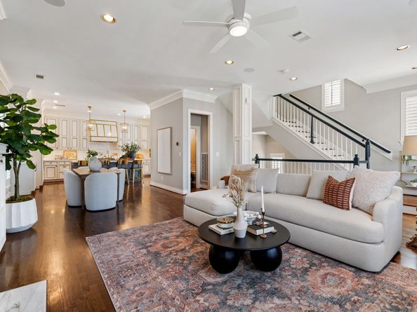 5525 Kiam Street A, Houston TX 77007