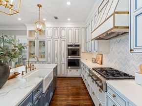5525 Kiam Street A, Houston TX 77007
