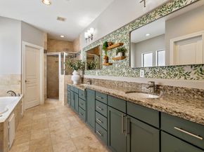5525 Kiam Street A, Houston TX 77007