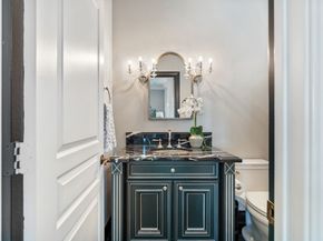 5525 Kiam Street A, Houston TX 77007