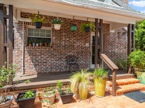 1755 Kipling Street, Houston TX 77098