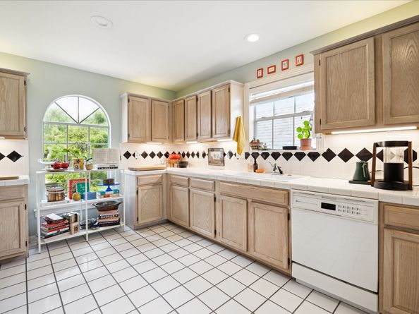 1755 Kipling Street, Houston TX 77098