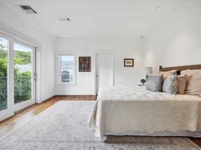 1755 Kipling Street, Houston TX 77098