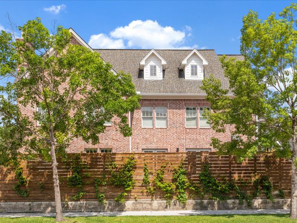 1755 Kipling Street, Houston TX 77098