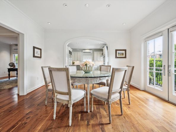 1755 Kipling Street, Houston TX 77098
