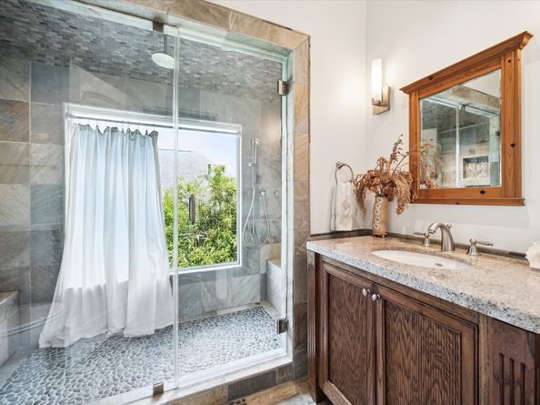 1755 Kipling Street, Houston TX 77098