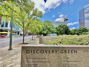 1755 Kipling Street, Houston TX 77098