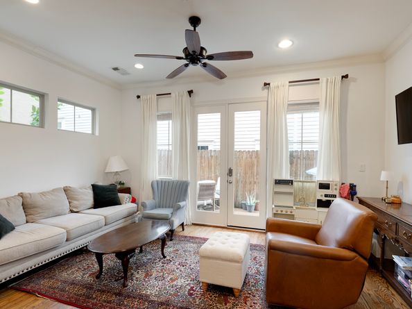 931 W 23rd Street B, Houston TX 77008