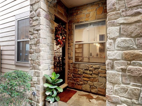 931 W 23rd Street B, Houston TX 77008