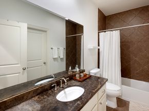 931 W 23rd Street B, Houston TX 77008