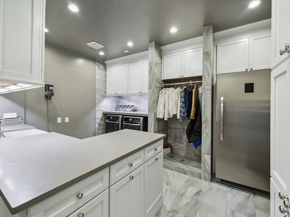 2249 Pelham Drive, Houston TX 77019