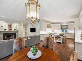 2249 Pelham Drive, Houston TX 77019