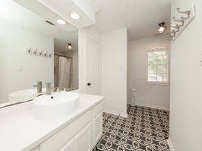 1002 Fairgate Drive, Houston TX 77094