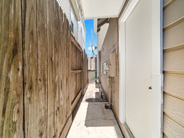 1507 Sutton Street, Houston TX 77006