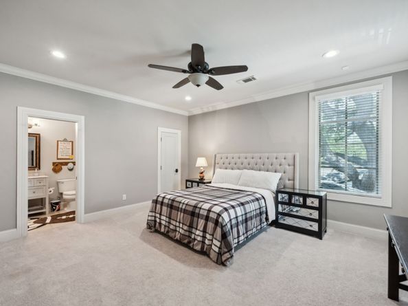 5659 Willers Way, Houston TX 77056
