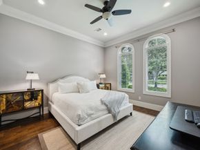 5659 Willers Way, Houston TX 77056
